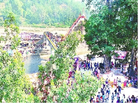 Ramnagar Grgia temple devotees arrived.